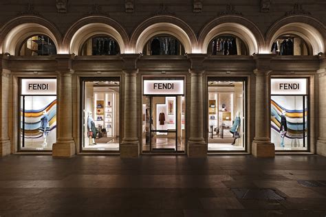 lampadari roma fendi|fendi roma.